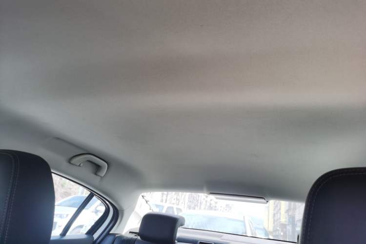 Used Qoros 3 2018 Sedan 1.6L Automatic Leading Model Headliner