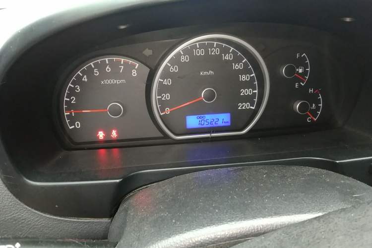 Used Hyundai Celesta 2011 1.6L Manual Comfort Edition Instrument Cluster