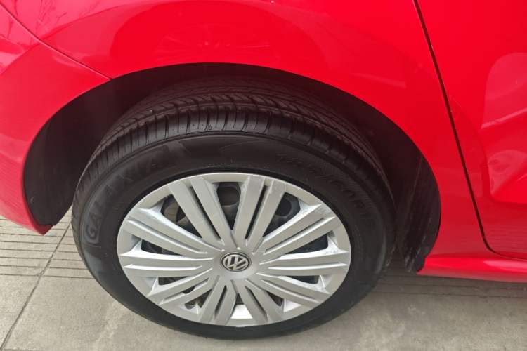 Used Volkswagen Polo 2016 1.6L Automatic Comfort Model
