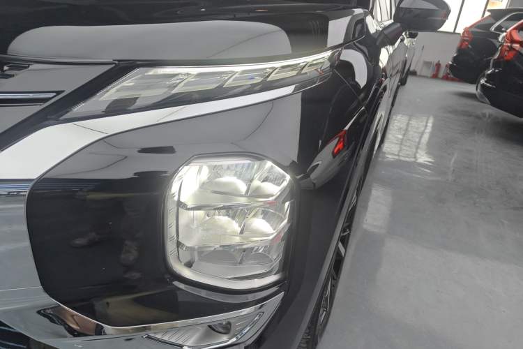 Used Mitsubishi Outlander 2023 1.5T CVT Four-Wheel Drive Prestige Edition 7 Seats