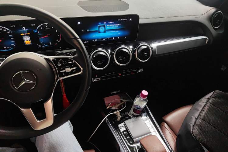 Used Mercedes-Benz GLB 2020 GLB 200 Dynamic Edition Audio And AC Panel