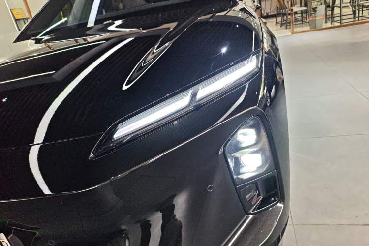 Used Nio ET5T 2024 75kWh Touring Left Front Headlight