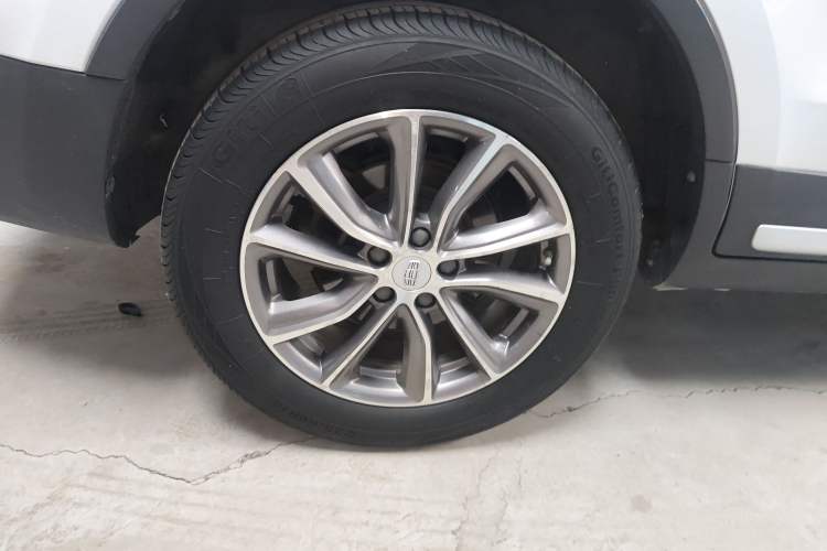Used Geely Auto Emgrand X7 Sport 2020 1.8TD DCT Two-Wheel Drive Smart Connect 4G-Enabled Version Right Rear Wheel Hub