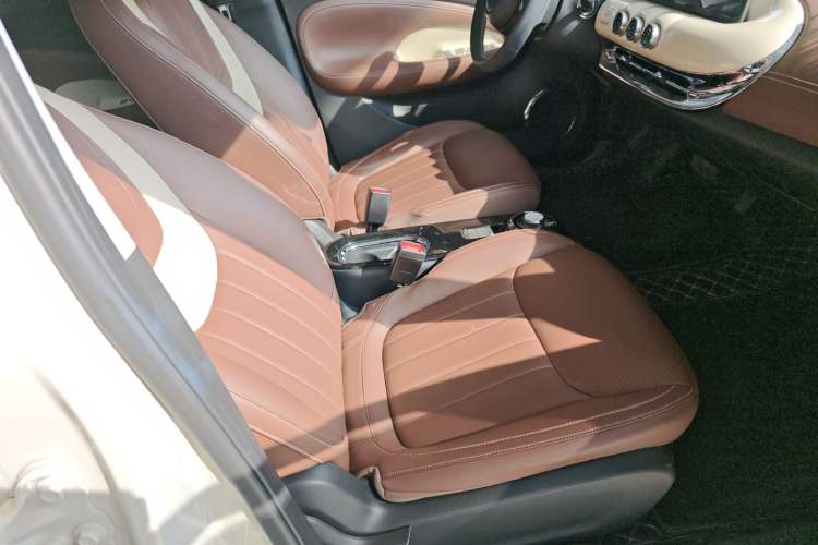 Used Wuling Bingo 2023 333 km Lingxi Connected Version
