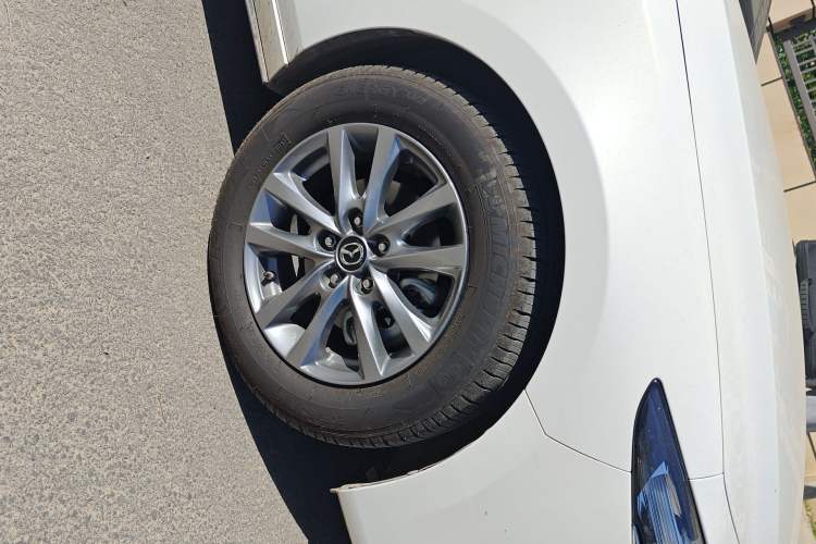 Used Mazda 3 Axela 2022 2.0L Automatic Zhiqing Edition Right Front Wheel Hub