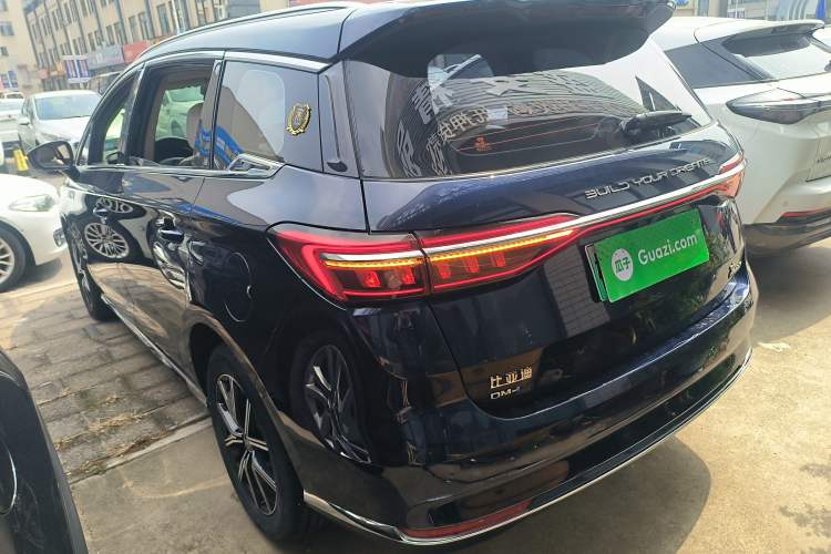 Used BYD Song MAX New Energy 2022 DM-i 105KM Flagship Model
