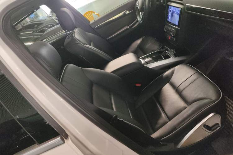 Used Mercedes-Benz R-Class 2017 R 320 4MATIC Business Edition Prestige Model