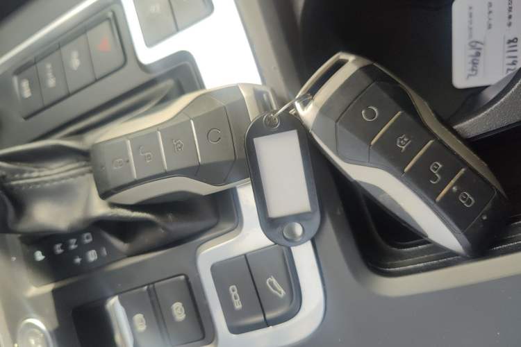 Used BYD Tang 2019 2.0T Automatic SmartConnect Luxury Version 5 Seats China VI Standard