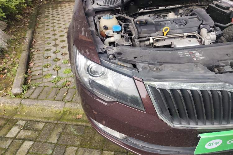 Used Skoda Superb 2013 1.4TSI DSG Sport Edition Right Front Headlight