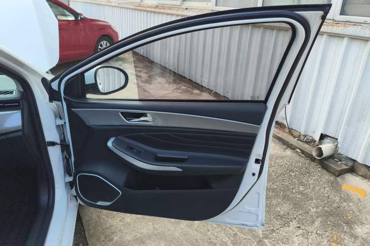 Used Chery Arrizo 5 2019 1.5L CVT Leisure Edition China V standard