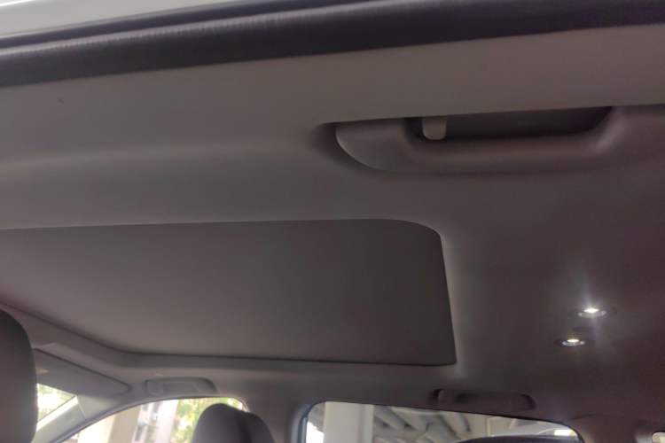 Used Honda CR-V 2023 240TURBO Two-Wheel Drive Deluxe Edition 7 Seats
