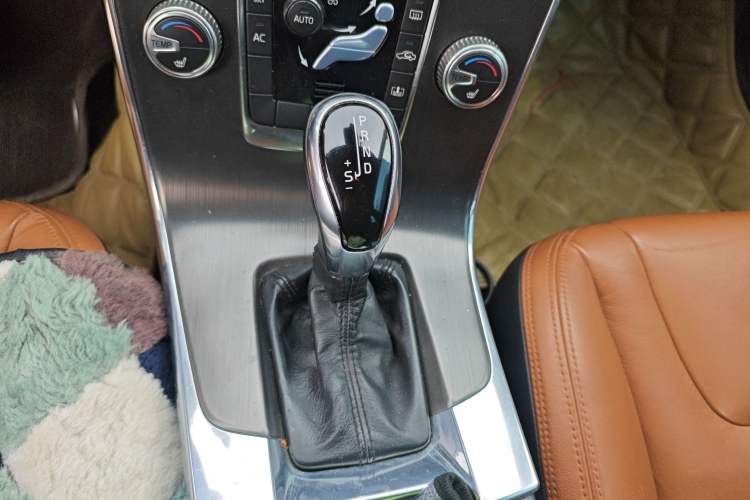 Used Volvo S60 2015 S60L T5 Intelligent Drive Edition
