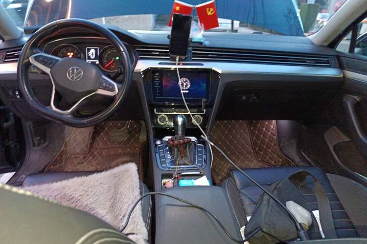 Used Volkswagen Magotan 2020 280TSI DSG Comfort Edition Center Console