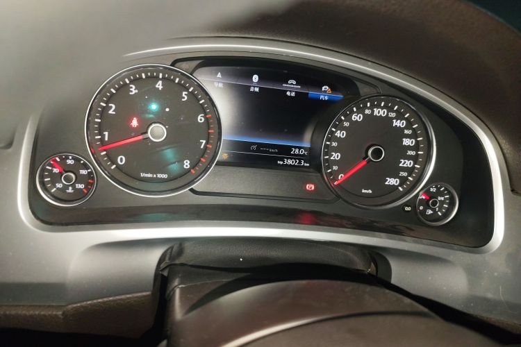 Used Volkswagen Touareg 2011 3.0 TSI High-End Version