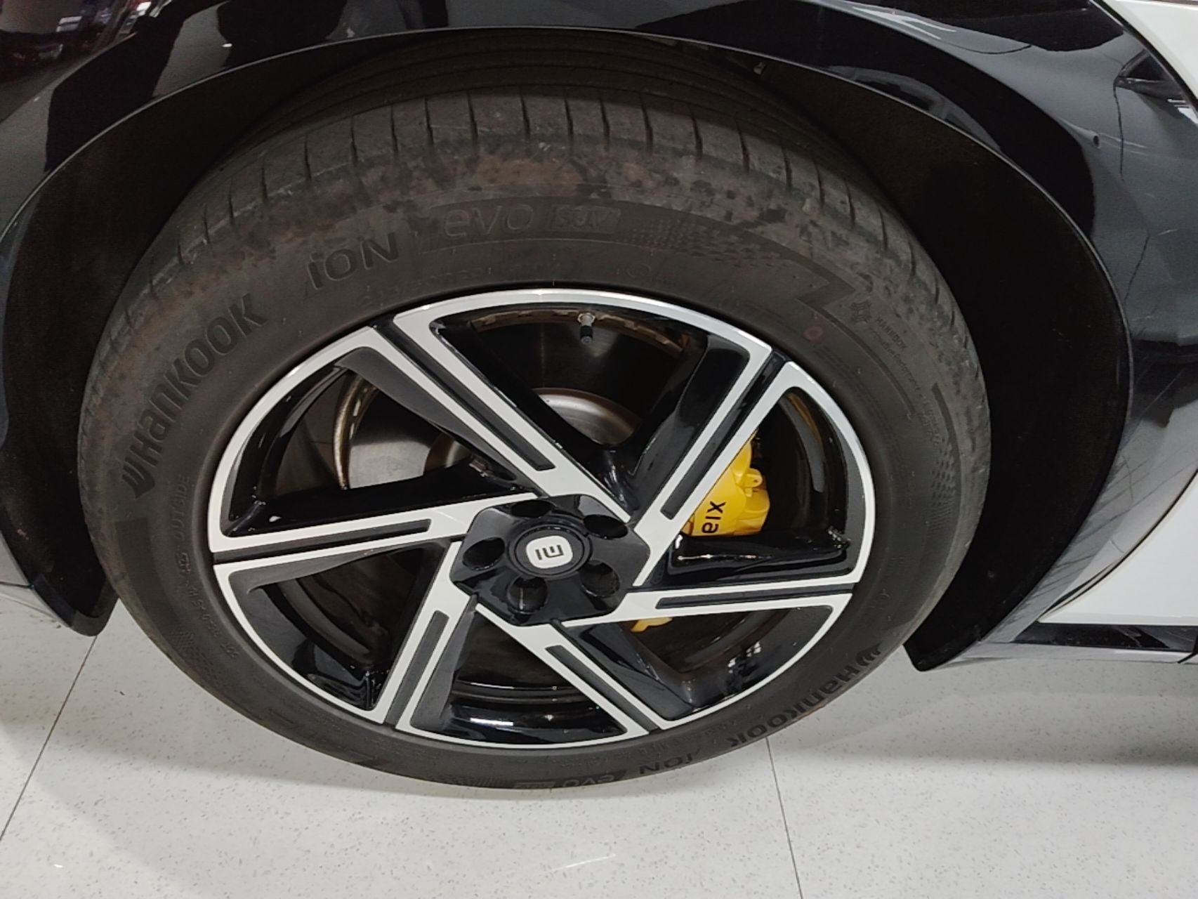 Xiaomi Auto YU7 2025 Ultra-Long Range All-Wheel Drive Pro Version — снимка 10
