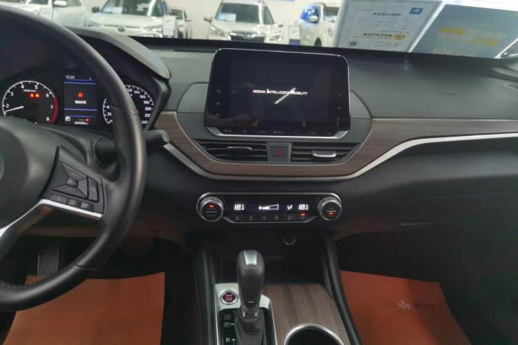 Used Nissan Teana 2021 2.0L XL Comfort Edition Audio And AC Panel