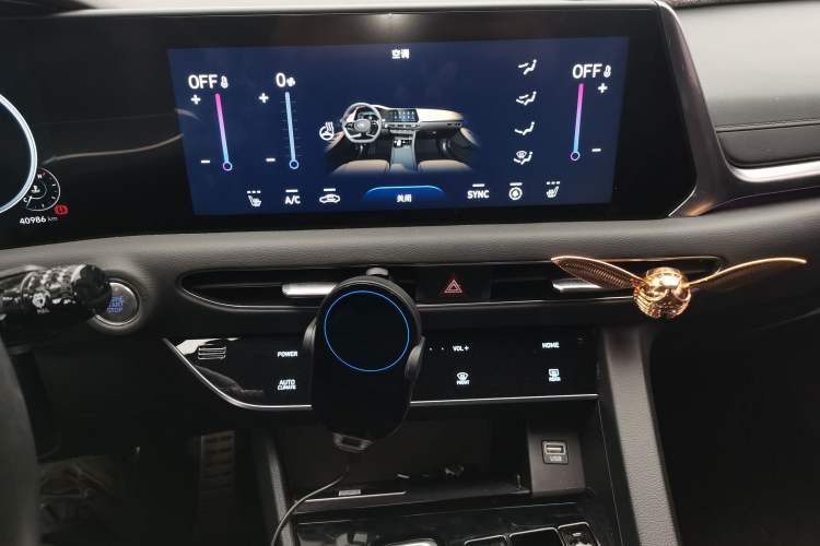 Used Hyundai Sonata 2022 270TGDi DCT 20th Anniversary Edition Audio And AC Panel