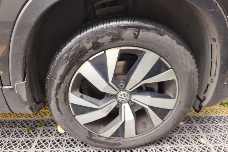 Used Volkswagen Tayron 2020 330TSI Two-Wheel Drive Luxury Smart Connectivity Version