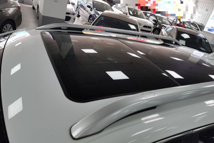 Used Jeep Cherokee 2020 2.0L Two-Wheel Drive Classic Sports Edition