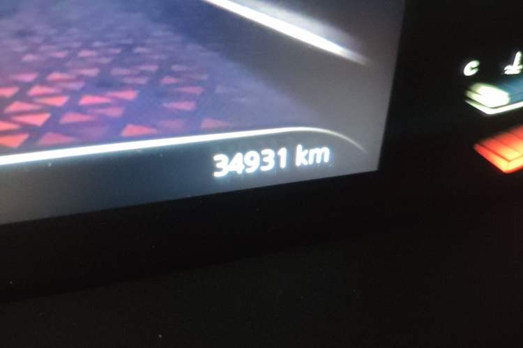 Used MG 5 2021 300TGI DCT Elegant Luxury Edition Odometer Close Up