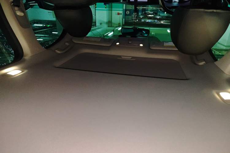 Used Infiniti Q50L 2015 2.0T Enjoyment Edition Headliner