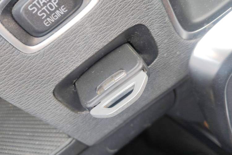 Used Volvo S60 2018 S60L T5 Intelligent Drive Progressive Edition