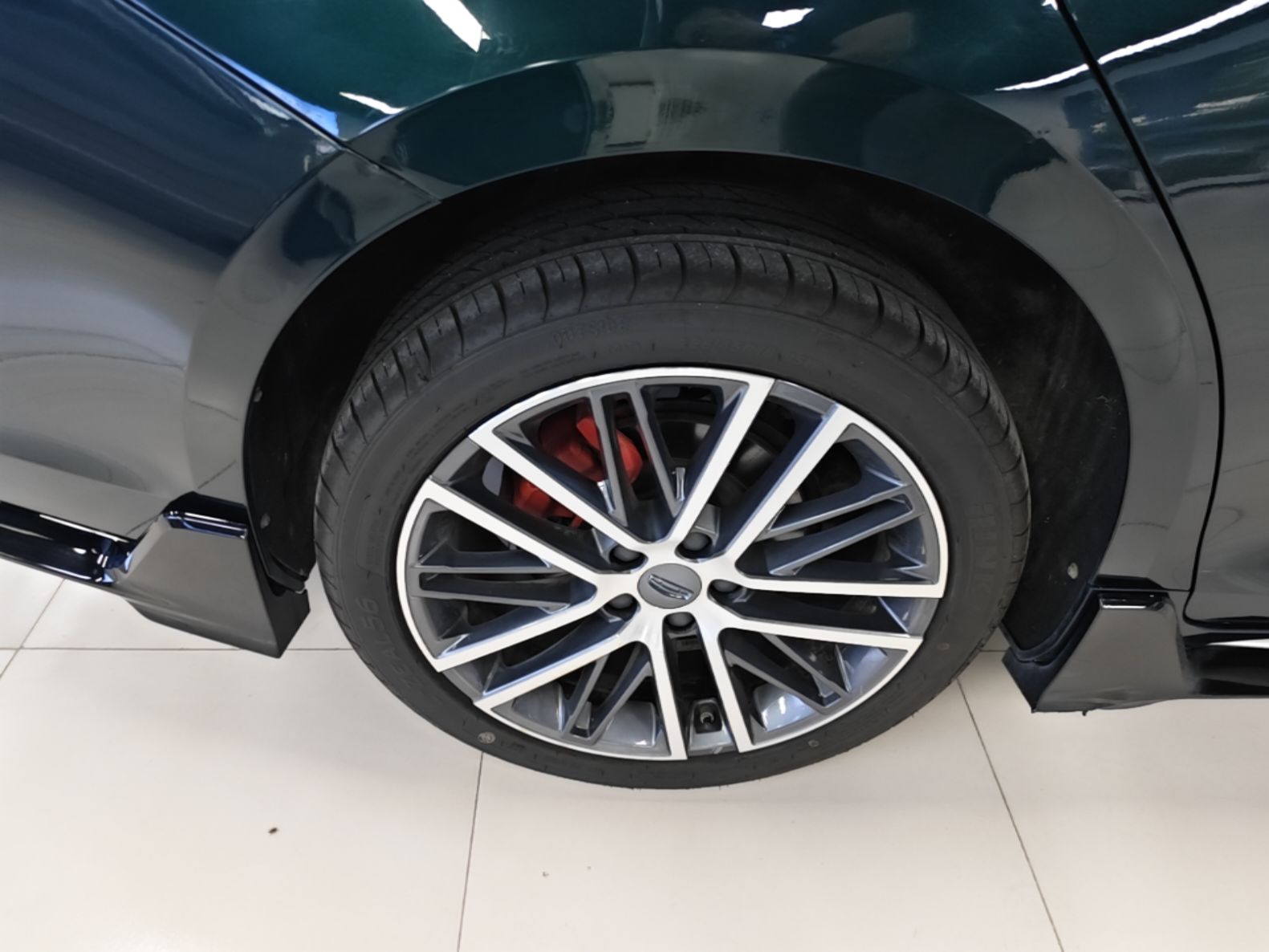 Geely Auto Preface 2023 2.0TD "Only This Verdant Green" Edition — снимка 11