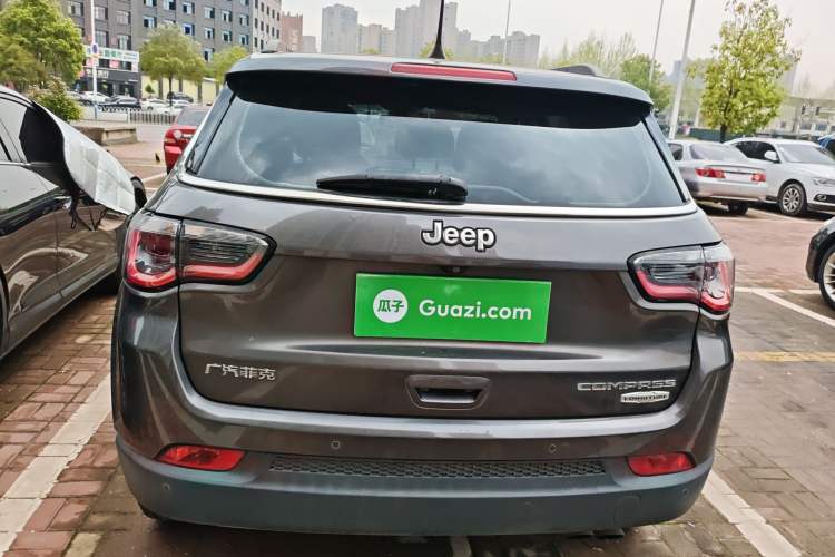 Used Jeep Compass 2017 200T Automatic Family Edition
