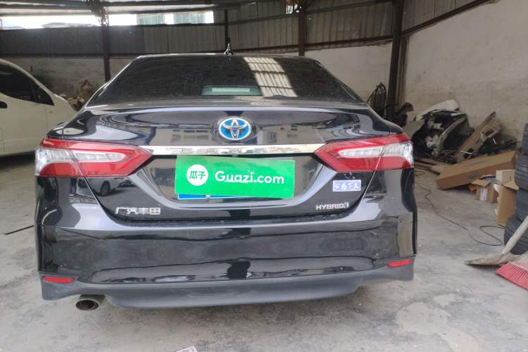 Used Toyota Camry 2019 Dual-Engine 2.5 HG Luxury Edition China VI Standard Rear