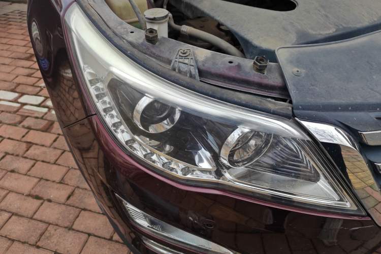 Used Baojun 560 2015 1.8L manual luxury version