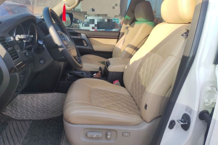 Used Toyota Land Cruiser 2010 4.7L Automatic VX
