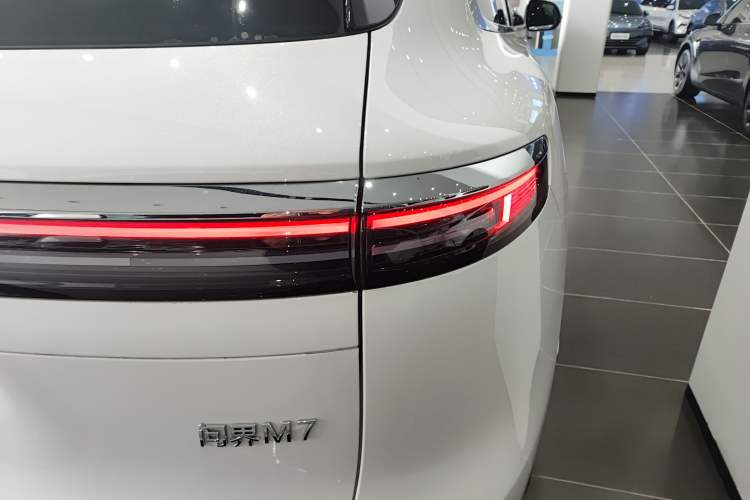 Used Hima AITO M7 2026 Model Range-Extending Pro+ All-Wheel Drive 5-Seater Version
