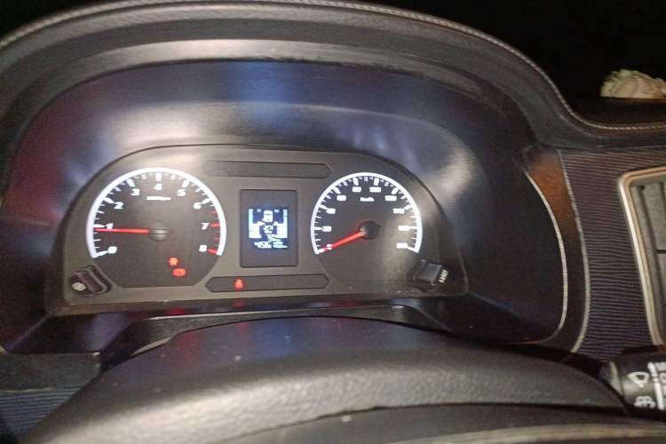 Used FORTHING Lingzhi 2022 M5L 1.6L Utility Model 7 Seats Instrument Cluster