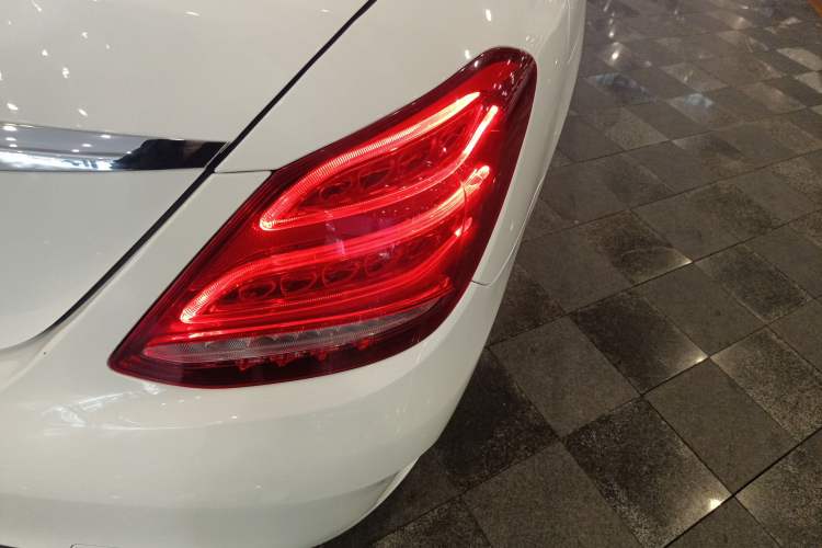 Used Mercedes-Benz C-Class 2015 C 200 L Sport Edition
