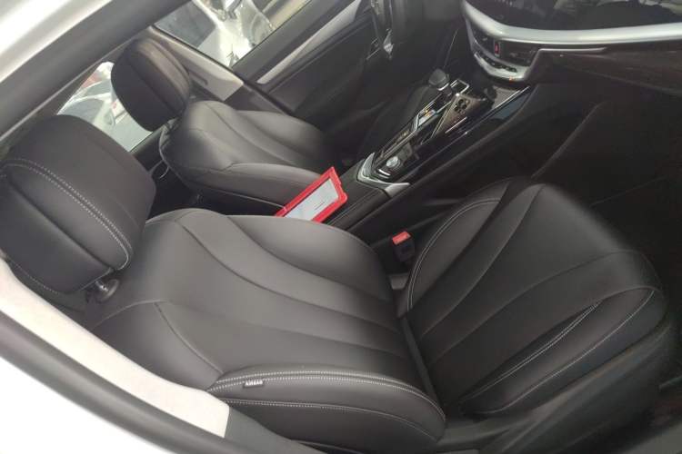 Used Geely Auto Emgrand GT 2018 1.5T MHEV Yaoxiang Edition
