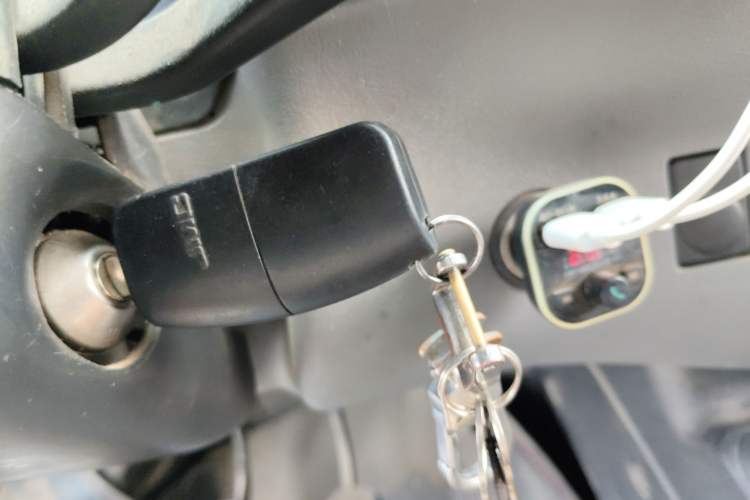 Used JMC Transit 2019 2.8T Commercial Version Long Wheelbase Mid-Roof 6-Seater Rear Single Tire China VI Emission Standard – JX493