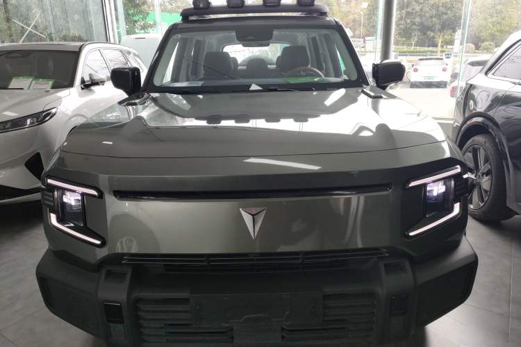 Used Deepal G318 2024 Four-Wheel-Drive Air Suspension Model