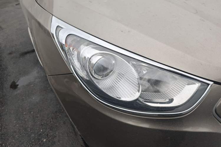 Used Hyundai ix35 2012 2.0L Automatic Two-Wheel Drive New Edition GL
