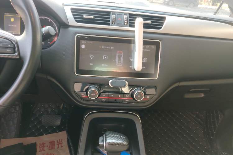 Used Qoros 5 2018 1.6T Automatic Prestige Model
