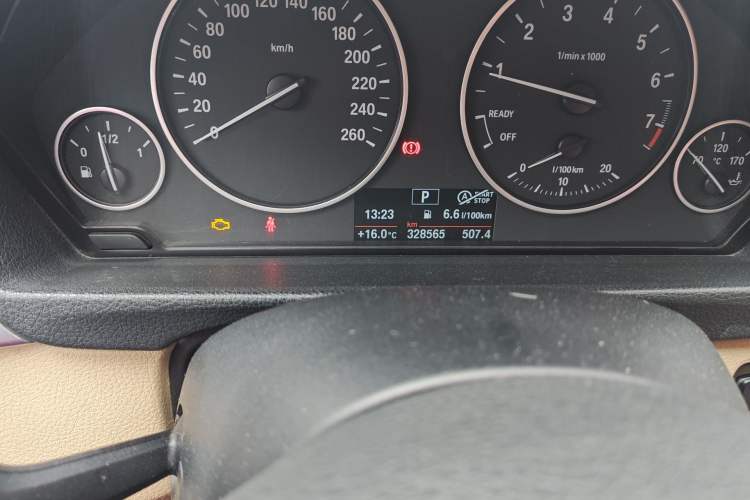 Used BMW 3 Series 2013 320Li Fashion Model
