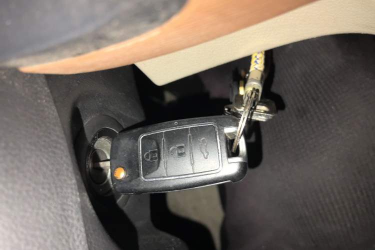 Used FORTHING Lingzhi 2019 V3 1.6L 2-Seat Standard Model China VI