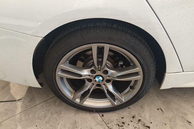 Used BMW 3 Series 2019 320Li M Sport Night Edition Right Rear Wheel Hub