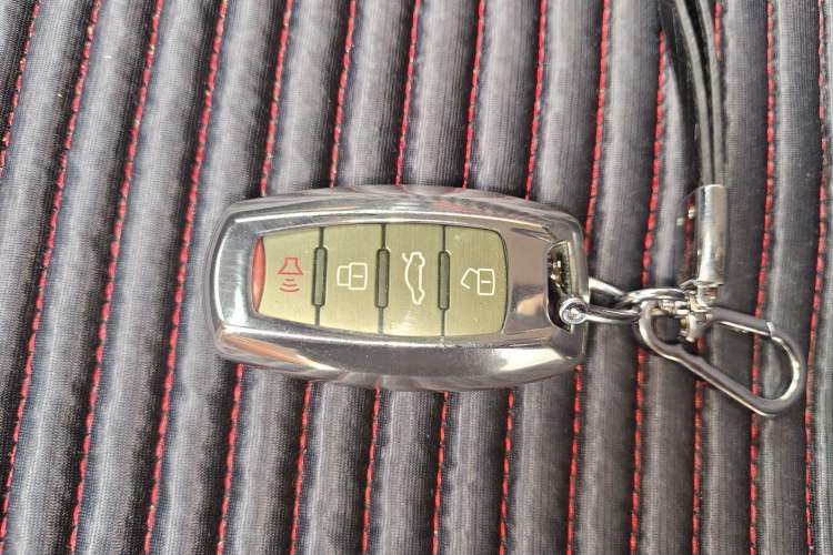 Used Haval H2s 2017 Red-Label 1.5T Dual-Clutch Comfort Model Vehicle Key