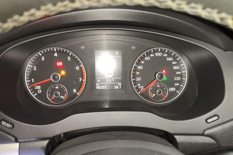 Used Volkswagen Sagitar 2014 1.4TSI Automatic Luxury Model