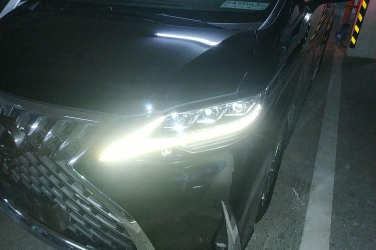 Used Lexus LM 2020 300h Four-Seat Grand Edition