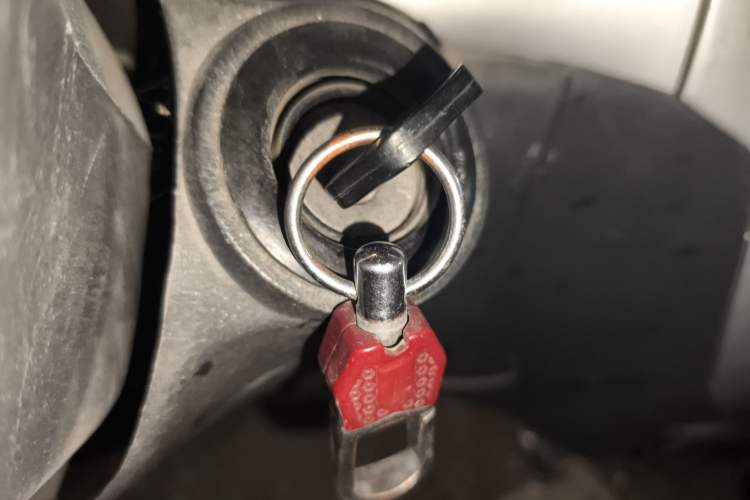 Used King Long Golden Way 2015 2.0L Van 4G21B
