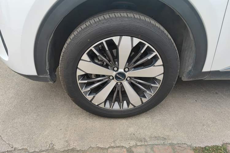 Used Haval F7x 2021 1.5T Two-Wheel Drive Smart & Trendy Edition Left Front Wheel Hub