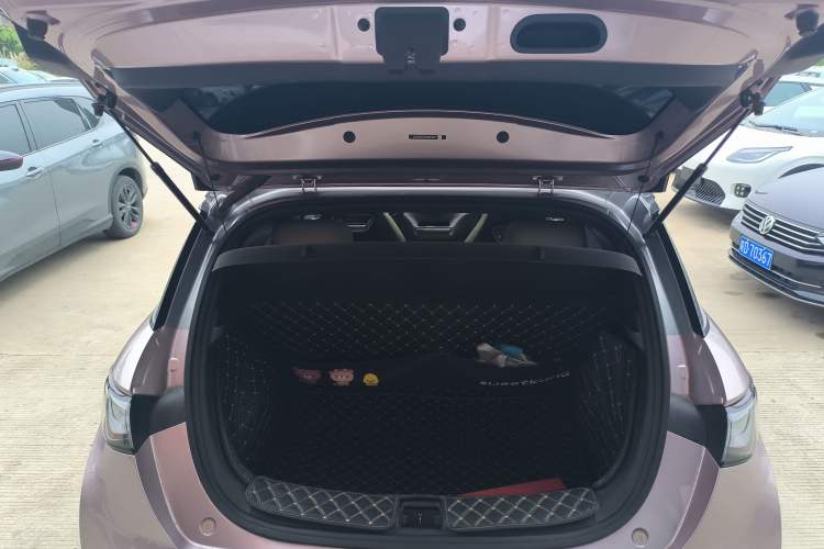 Used BYD Dolphin 2021 405 km Fashion Edition Trunk