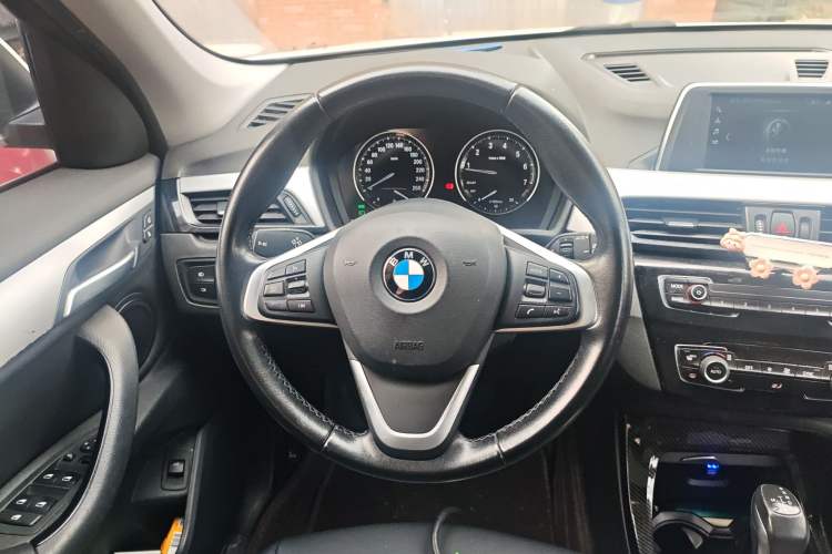 Used BMW X1 2018 sDrive20Li Leading Model
