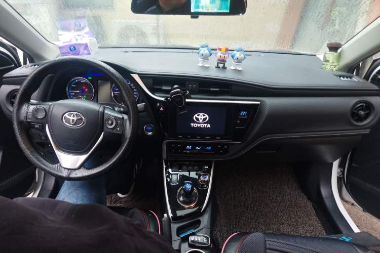 Used Toyota Levin Hybrid E+ 2019 1.8L GS E-CVT Elite Model with Sunroof Center Console